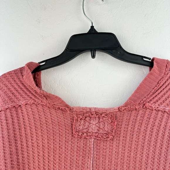 We The Free Cropped Sweater Women Small Pink Waffle Knit Dolman Sleeve Oversized - Picture 6 of 11